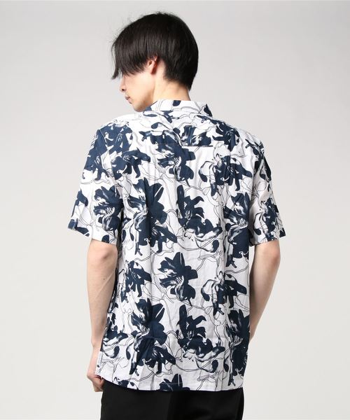ARMANI EXCHANGE(アルマーニエクスチェンジ)の「【A|Xアルマーニ エクスチェンジ】フラワープリント 半袖シャツ/REGULAR(シャツ/ブラウス・メンズ・ネイビー/グレー・LARGE/X-LARGE/MEDIUM/SMALL/X-SMALL)」の3枚目の写真