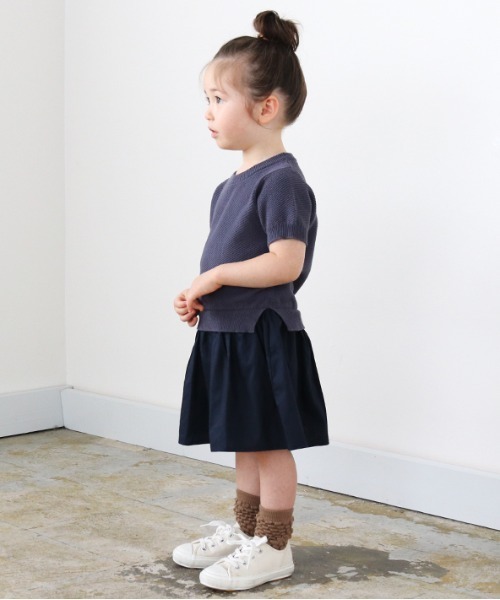 quoti use fith(クゥオティ ユース フィス)の「斜め編みニット切り替えワンピース(ワンピース・キッズ・ベージュ/グレー/チャコールグレー・100/130/110/120/90)」の8枚目の写真