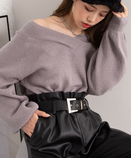 Newlyme（ニューリーミー）の「もちもち２ＷＡＹオフショルＶネックニットプルオーバー（ニット/セーター・レディース・ホワイト/ブラック/ベージュ/パープル/ブラウン/ピンク/ブルー/グリーン/ボルドー/ミント/モカ/グレイッシュベージュ/ロイヤルブルー・MEDIUM/LARGE/X-LARGE/SMALL）」の11枚目の写真