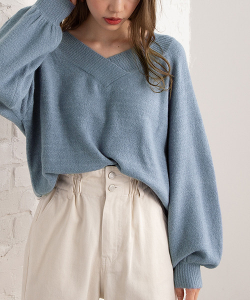 Newlyme（ニューリーミー）の「もちもち２ＷＡＹオフショルＶネックニットプルオーバー（ニット/セーター・レディース・ホワイト/ブラック/ベージュ/パープル/ブラウン/ピンク/ブルー/グリーン/ボルドー/ミント/モカ/グレイッシュベージュ/ロイヤルブルー・MEDIUM/LARGE/X-LARGE/SMALL）」の9枚目の写真