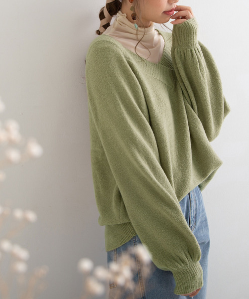 Newlyme（ニューリーミー）の「もちもち２ＷＡＹオフショルＶネックニットプルオーバー（ニット/セーター・レディース・ホワイト/ブラック/ベージュ/パープル/ブラウン/ピンク/ブルー/グリーン/ボルドー/ミント/モカ/グレイッシュベージュ/ロイヤルブルー・MEDIUM/LARGE/X-LARGE/SMALL）」の7枚目の写真