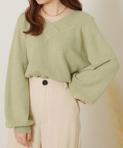 Newlyme（ニューリーミー）の「もちもち２ＷＡＹオフショルＶネックニットプルオーバー（ニット/セーター・レディース・ホワイト/ブラック/ベージュ/パープル/ブラウン/ピンク/ブルー/グリーン/ボルドー/ミント/モカ/グレイッシュベージュ/ロイヤルブルー・MEDIUM/LARGE/X-LARGE/SMALL）」の8枚目の写真