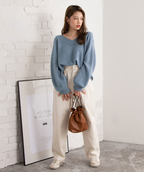 Newlyme（ニューリーミー）の「もちもち２ＷＡＹオフショルＶネックニットプルオーバー（ニット/セーター・レディース・ホワイト/ブラック/ベージュ/パープル/ブラウン/ピンク/ブルー/グリーン/ボルドー/ミント/モカ/グレイッシュベージュ/ロイヤルブルー・MEDIUM/LARGE/X-LARGE/SMALL）」の17枚目の写真