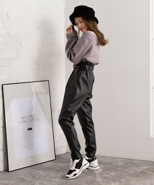 Newlyme（ニューリーミー）の「もちもち２ＷＡＹオフショルＶネックニットプルオーバー（ニット/セーター・レディース・ホワイト/ブラック/ベージュ/パープル/ブラウン/ピンク/ブルー/グリーン/ボルドー/ミント/モカ/グレイッシュベージュ/ロイヤルブルー・MEDIUM/LARGE/X-LARGE/SMALL）」の20枚目の写真