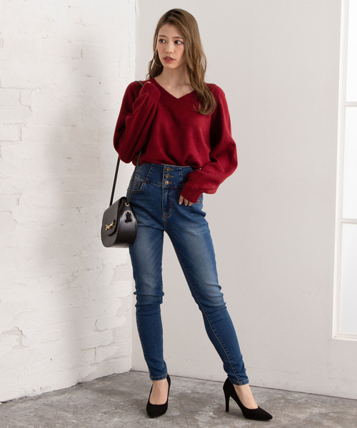 Newlyme（ニューリーミー）の「もちもち２ＷＡＹオフショルＶネックニットプルオーバー（ニット/セーター・レディース・ホワイト/ブラック/ベージュ/パープル/ブラウン/ピンク/ブルー/グリーン/ボルドー/ミント/モカ/グレイッシュベージュ/ロイヤルブルー・MEDIUM/LARGE/X-LARGE/SMALL）」の22枚目の写真