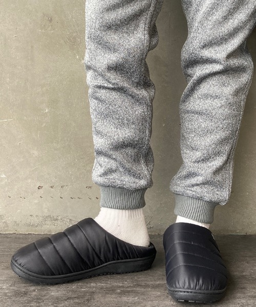 SUBU（スブ）の「[SUBU/スブ] SUBU ダウンサンダル（サンダル・メンズ・ブラック・M）」の3枚目の写真