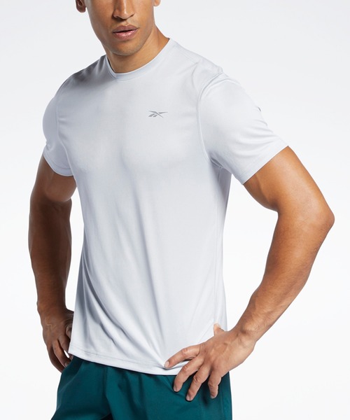 Reebok(リーボック)の「ランニング エッセンシャルズ シャツ / Running Essentials Shirt(Tシャツ/カットソー・メンズ・グレー/ライトブルー/グリーン/ブラック・LARGE/MEDIUM/SMALL/X-LARGE/X-SMALL/XXX-LARGE/XX-LARGE)」の3枚目の写真