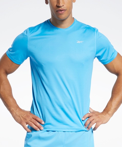Reebok(リーボック)の「ランニング エッセンシャルズ シャツ / Running Essentials Shirt(Tシャツ/カットソー・メンズ・グレー/ライトブルー/グリーン/ブラック・LARGE/MEDIUM/SMALL/X-LARGE/X-SMALL/XXX-LARGE/XX-LARGE)」の1枚目の写真