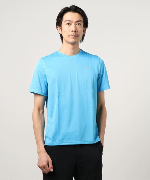 Reebok(リーボック)の「ランニング エッセンシャルズ シャツ / Running Essentials Shirt(Tシャツ/カットソー・メンズ・グレー/ライトブルー/グリーン/ブラック・LARGE/MEDIUM/SMALL/X-LARGE/X-SMALL/XXX-LARGE/XX-LARGE)」の11枚目の写真