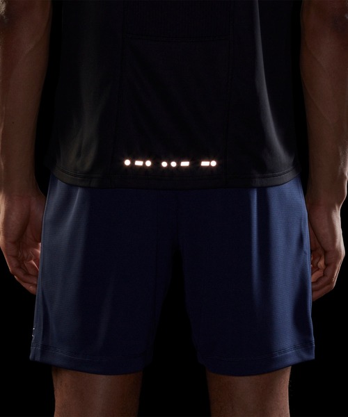Reebok(リーボック)の「ランニング エッセンシャルズ シャツ / Running Essentials Shirt(Tシャツ/カットソー・メンズ・グレー/ライトブルー/グリーン/ブラック・LARGE/MEDIUM/SMALL/X-LARGE/X-SMALL/XXX-LARGE/XX-LARGE)」の13枚目の写真