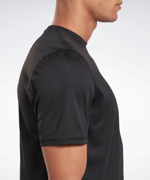 Reebok(リーボック)の「ランニング エッセンシャルズ シャツ / Running Essentials Shirt(Tシャツ/カットソー・メンズ・グレー/ライトブルー/グリーン/ブラック・LARGE/MEDIUM/SMALL/X-LARGE/X-SMALL/XXX-LARGE/XX-LARGE)」の15枚目の写真