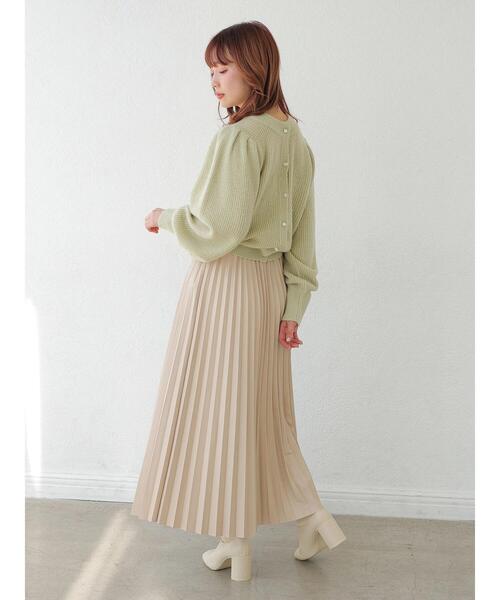 earth music&ecology（アースミュージックアンドエコロジー）の「フェイクレザープリーツスカート ＊（スカート・レディース・ピンクベージュ/アイボリー/グレイッシュベージュ/ベージュ・FREE）」の20枚目の写真