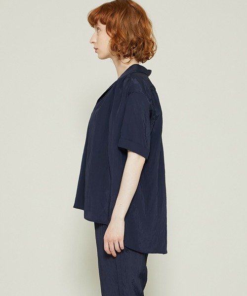 08sircus(ゼロエイトサーカス)の「【08sircus(ゼロハチサーカス)】ヴィスコースワッシャーギャザーシャツ /S21SL-TS03(シャツ/ブラウス・レディース・オフホワイト/ネイビー・1)」の22枚目の写真