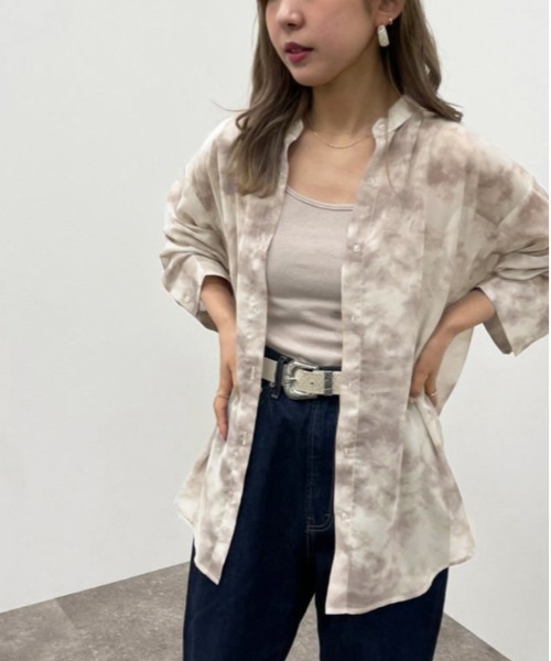 apres jour mignon（アプレジュールミニョン）の「タイダイ柄バンドカラーシャツ【ZOZOTOWN限定アイテム】（シャツ/ブラウス・レディース・ベージュ/ブラック/ブルー系その他・フリー/X-LARGE）」の14枚目の写真