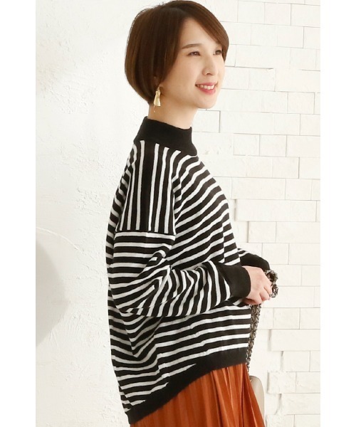 ElegChic（エレグシック）の「ボーダータートルニット（ニット/セーター・レディース・ブラック×ホワイト・4L）」の15枚目の写真