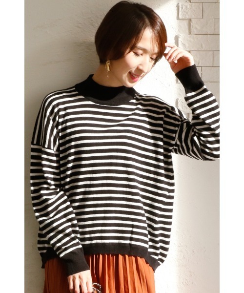 ElegChic（エレグシック）の「ボーダータートルニット（ニット/セーター・レディース・ブラック×ホワイト・4L）」の4枚目の写真