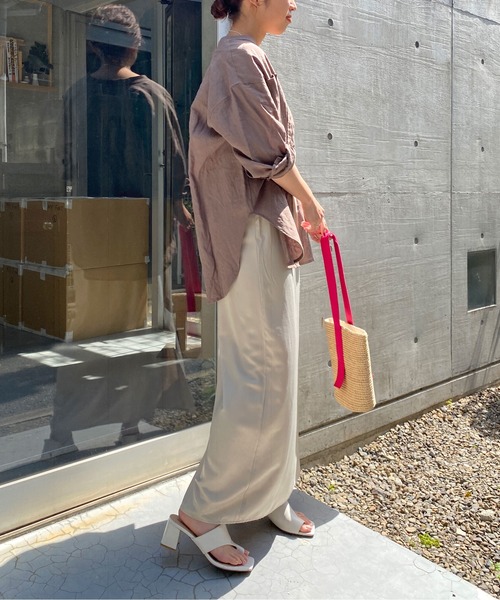 Omekashi（オメカシ）の「リネンノーカラー2WAYシャツ（シャツ/ブラウス・レディース・ブラウン/オフホワイト/ピンク/ブラック/オレンジ・FREE）」の17枚目の写真