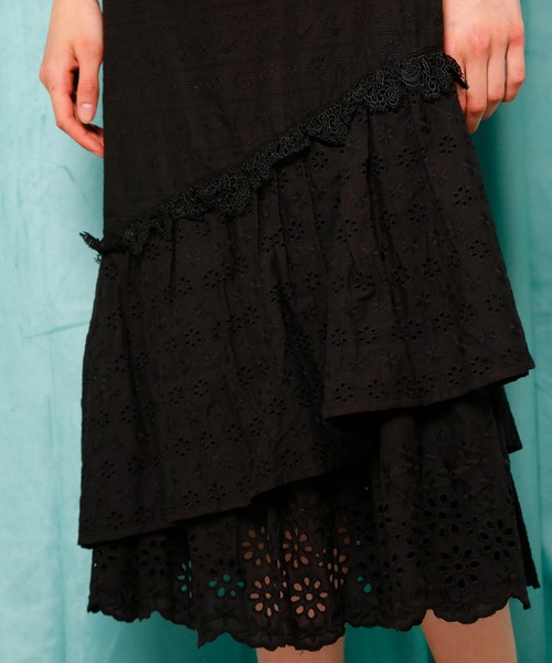 Seemi. byNICECLAUP（ シーミーバイナイスクラップ）の「コットンレースフリルスカート（スカート・レディース・オフホワイト/ブラック/レッド・FREE）」の11枚目の写真
