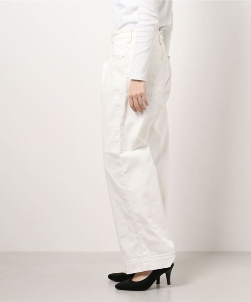 EDWIN(エドウィン)の「essentials ワイドバギーデニムパンツ(デニムパンツ・レディース・ブルー/ライトインディゴブルー/ホワイト/ブラック系その他・SMALL/LARGE/MEDIUM/X-SMALL)」の9枚目の写真