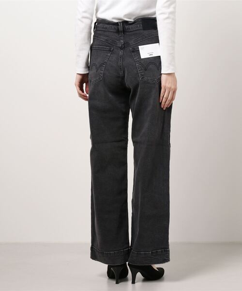 EDWIN(エドウィン)の「essentials ワイドバギーデニムパンツ(デニムパンツ・レディース・ブルー/ライトインディゴブルー/ホワイト/ブラック系その他・SMALL/LARGE/MEDIUM/X-SMALL)」の7枚目の写真