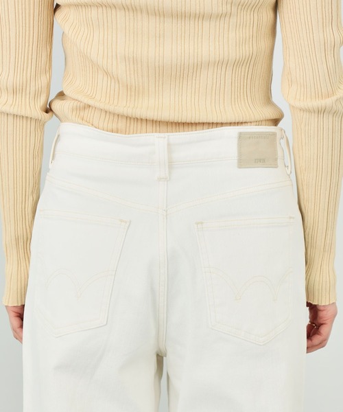 EDWIN(エドウィン)の「essentials ワイドバギーデニムパンツ(デニムパンツ・レディース・ブルー/ライトインディゴブルー/ホワイト/ブラック系その他・SMALL/LARGE/MEDIUM/X-SMALL)」の14枚目の写真