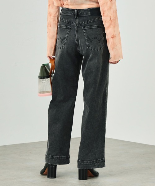 EDWIN(エドウィン)の「essentials ワイドバギーデニムパンツ(デニムパンツ・レディース・ブルー/ライトインディゴブルー/ホワイト/ブラック系その他・SMALL/LARGE/MEDIUM/X-SMALL)」の21枚目の写真