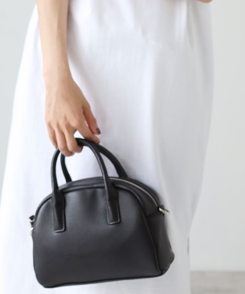 each（イーチ）の「2wayミニボストンバック（ボストンバッグ・レディース・ブラック/ベージュ/アイボリー・FREE）」の3枚目の写真