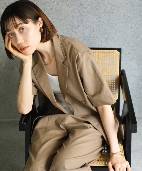 koe（コエ）の「リネン混ダブルジャケット＊（テーラードジャケット・レディース・ブラック/グレイッシュベージュ/ベージュ系その他・SMALL/MEDIUM）」の3枚目の写真