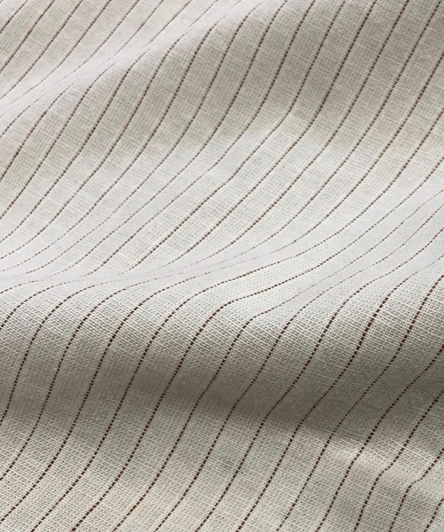 Beno(ビーノ)の「コットンリネン ストライプ ホリゾンタルカラー 7分袖シャツ(シャツ/ブラウス・メンズ・オフホワイト/ライトベージュ/ブルー・M/L/LL)」の17枚目の写真