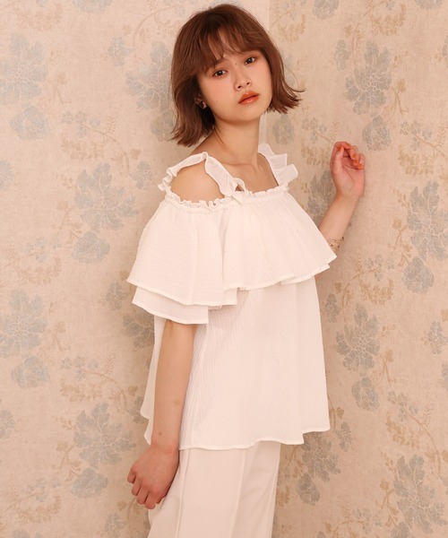 one after another NICE CLAUP(ワンアフターアナザーナイスクラップ)の「2Wayラッフルブラウス(シャツ/ブラウス・レディース・ブラック/オフホワイト/ベージュ系その他/ブルー系その他・FREE)」の22枚目の写真
