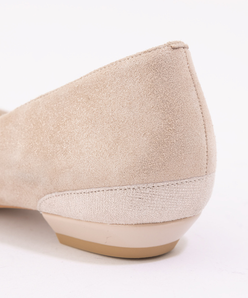 Au BANNISTER（オゥバニスター）の「【累計1万足突破！】ボロネーゼカッターパンプス（パンプス・レディース・ブラック/ネイビー/ピンクゴールド/グレー/グレイッシュベージュ・36/37/38/39/40/34/35）」の22枚目の写真