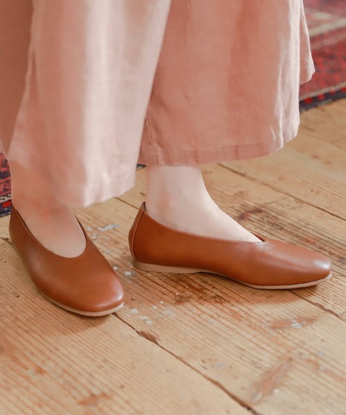 studio CLIP（スタディオクリップ）の「こだわりパンプス（パンプス・レディース・ブラック/パープル/ブラウン/オフホワイト・SMALL/MEDIUM/LARGE/X-LARGE/X-SMALL）」の4枚目の写真