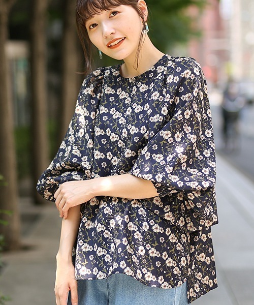 チチカカ(チチカカ)の「マトンギャザーブラウス(シャツ/ブラウス・レディース・ブラック/ベージュ/ネイビー/グリーン・FREE)」の4枚目の写真