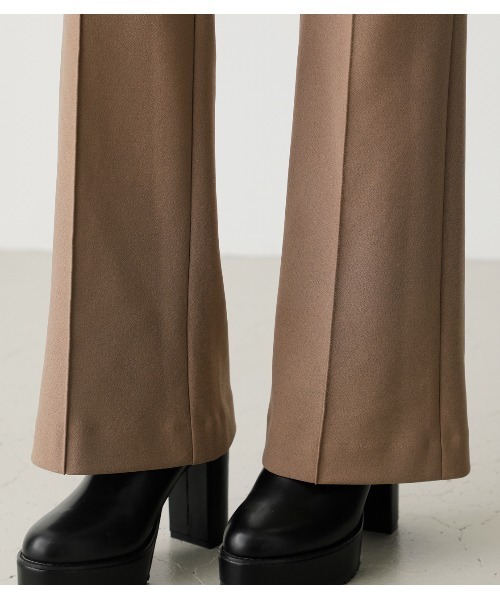 AZUL by moussy（アズールバイマウジー）の「VENUS PANTS/ヴィーナスパンツ（その他パンツ・レディース・ブラック/マジェンタ/ライトベージュ/ダークベージュ/ブルー・SMALL/MEDIUM）」の9枚目の写真