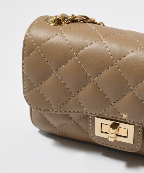 Johnbull Private labo（ジョンブルプライベートラボ）の「キルティングチェーンバッグ（ショルダーバッグ・レディース・ブラック/グリーン/ベージュ・FREE）」の10枚目の写真