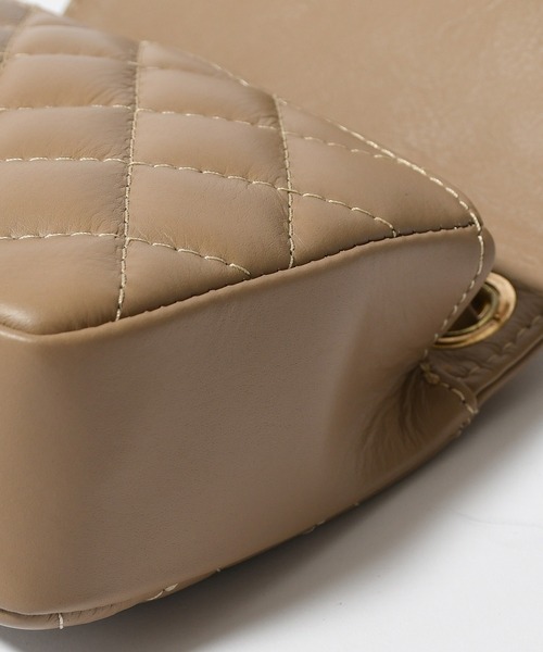 Johnbull Private labo（ジョンブルプライベートラボ）の「キルティングチェーンバッグ（ショルダーバッグ・レディース・ブラック/グリーン/ベージュ・FREE）」の9枚目の写真