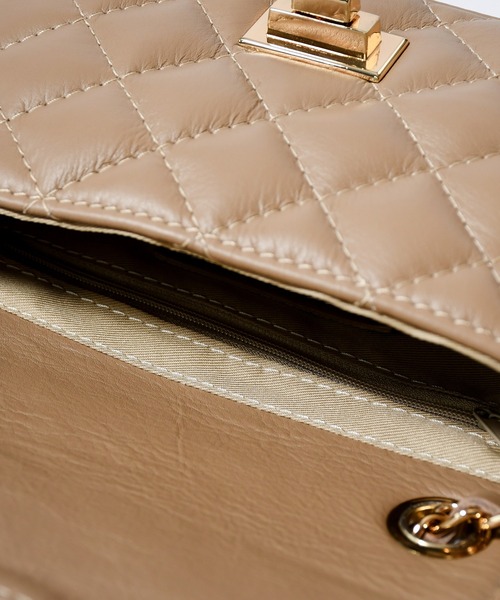 Johnbull Private labo（ジョンブルプライベートラボ）の「キルティングチェーンバッグ（ショルダーバッグ・レディース・ブラック/グリーン/ベージュ・FREE）」の13枚目の写真