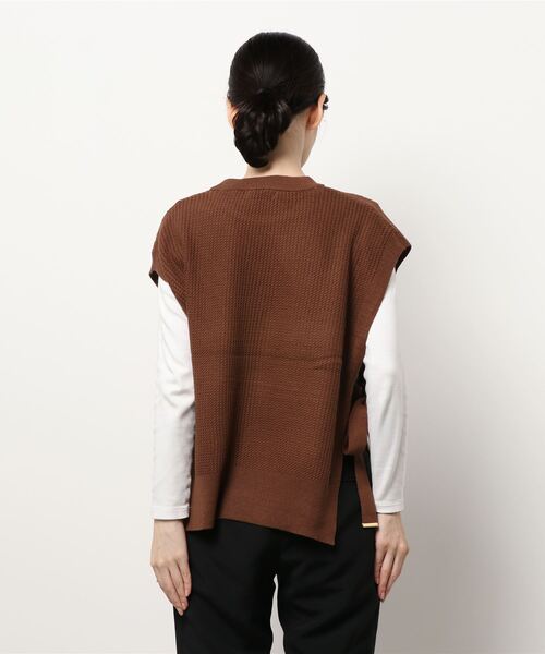 Te chichi（テチチ）の「サイドリボンショートニットベスト（ベスト・レディース・ベージュ/ネイビー/ブラウン・ﾌﾘ-）」の5枚目の写真