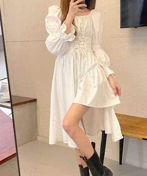 meJane(ミージェーン)の「コルセットベルトアシンメトリーワンピース(ワンピース・レディース・ホワイト/ブラック・FREE)」の6枚目の写真