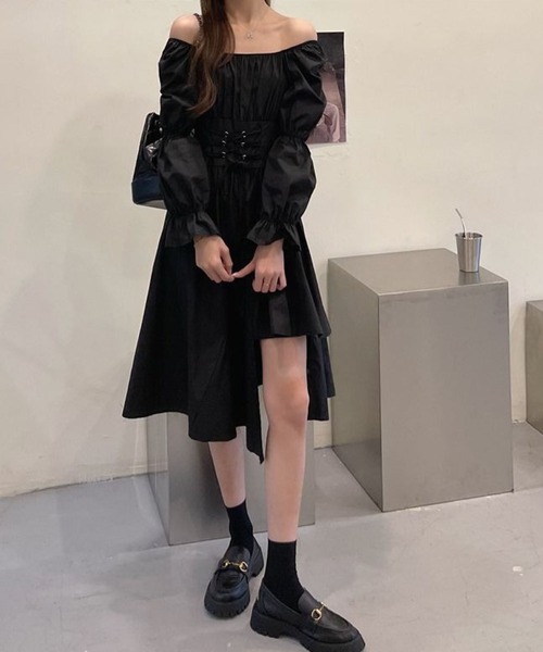 meJane(ミージェーン)の「コルセットベルトアシンメトリーワンピース(ワンピース・レディース・ホワイト/ブラック・FREE)」の9枚目の写真