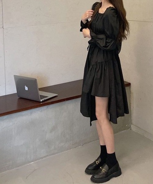 meJane(ミージェーン)の「コルセットベルトアシンメトリーワンピース(ワンピース・レディース・ホワイト/ブラック・FREE)」の5枚目の写真