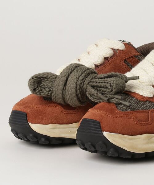 Nigel Cabourn（ナイジェルケーボン）の「Nigel Cabourn×MIHARA YASUHIRO/ナイジェルケーボン×ミハラヤスヒロ　RUNNING TRAINER-MILITARY メゾンミハラ（スニーカー・レディース・オレンジ・38/37）」の4枚目の写真
