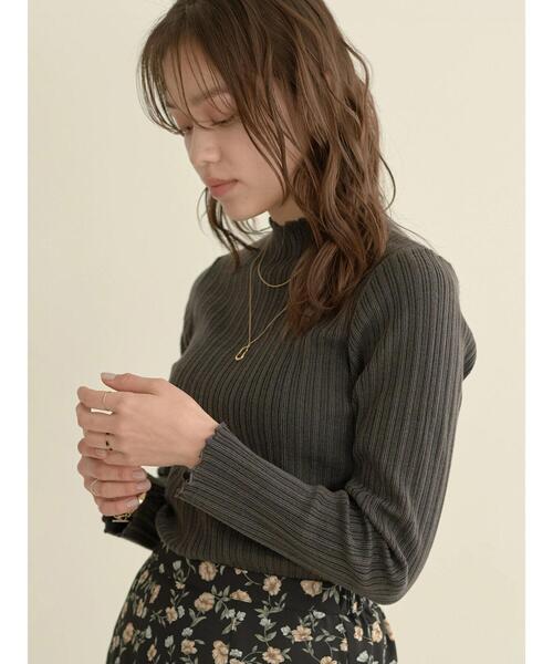 earth music&ecology(アースミュージックアンドエコロジー)の「ハイショクリブニットプルオーバー *(ニット/セーター・レディース・ブラック/サックスブルー/アイボリー/モカ・S/M)」の6枚目の写真