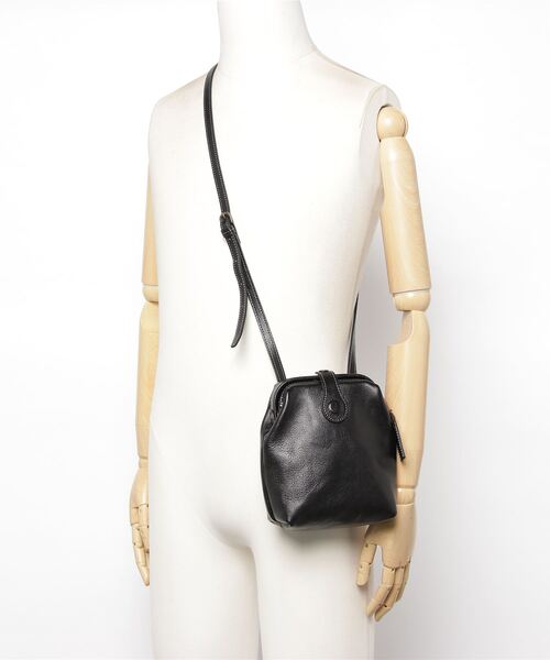 Atelier nuu（アトリエヌウ）の「Atelier nuu parcelダレスポシェット（ショルダーバッグ・レディース・ブラック/キャメル/チョコ・FREE）」の14枚目の写真