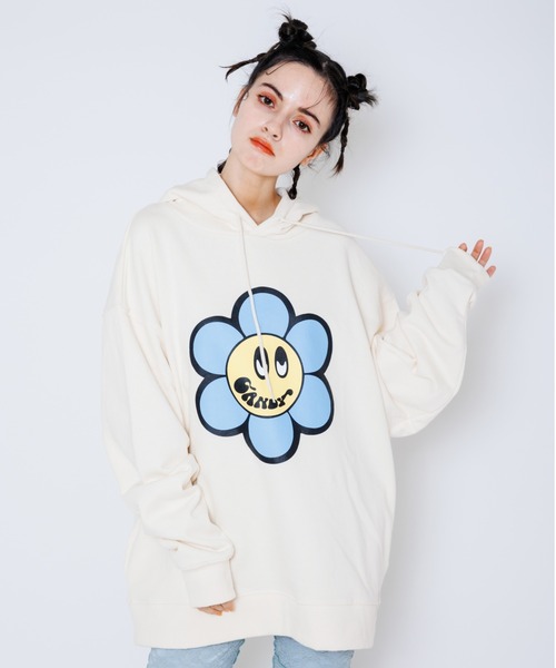 Candy Stripper(キャンディストリッパー)の「MY SUNNY CANDY SWEAT HOODIE(パーカー・レディース・ブラック/パープル/グリーン/アイボリー・2)」の6枚目の写真