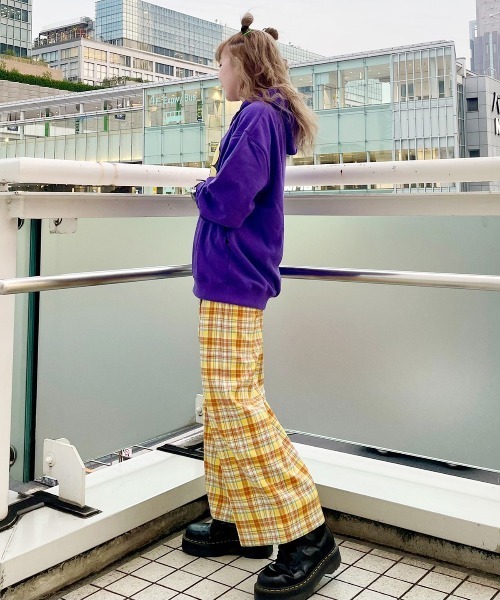 Candy Stripper(キャンディストリッパー)の「MY SUNNY CANDY SWEAT HOODIE(パーカー・レディース・ブラック/パープル/グリーン/アイボリー・2)」の21枚目の写真