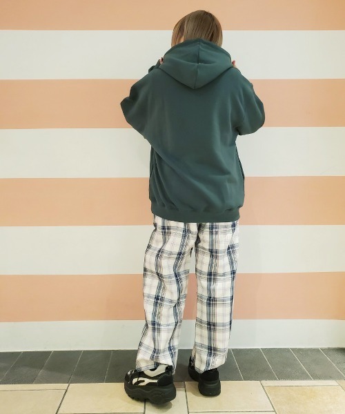 Candy Stripper(キャンディストリッパー)の「MY SUNNY CANDY SWEAT HOODIE(パーカー・レディース・ブラック/パープル/グリーン/アイボリー・2)」の16枚目の写真