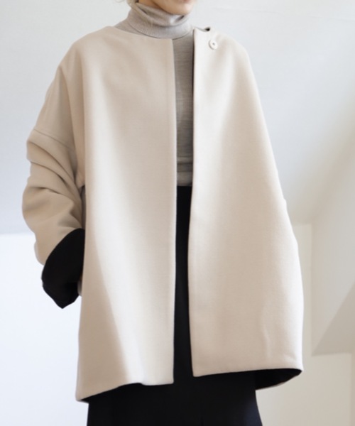 UNFIELD(アンフィールド)の「【UNFIELD ノーカラーショートコート】(その他アウター・レディース・ブラック/アイボリー・FREE)」の9枚目の写真