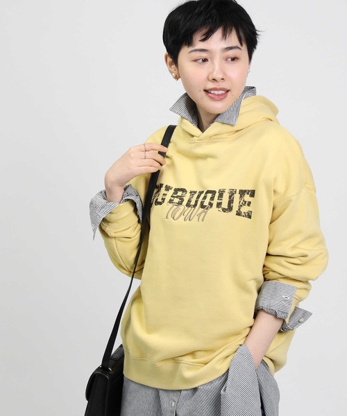 HONEYSUCKLE ROSE（ハニーサックルローズ）の「【HONEYSUCKLE ROSE】カレッジロゴパーカー（パーカー・レディース・イエロー/ネイビー/グリーン・M/L）」の3枚目の写真