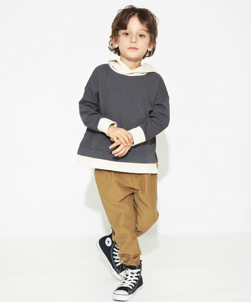 BRANSHES(ブランシェス)の「【重ね着風】プルパーカー(パーカー・キッズ・チャコールグレー/ブルーグレー/マスタード・140/150/110/120/130/100/90)」の14枚目の写真